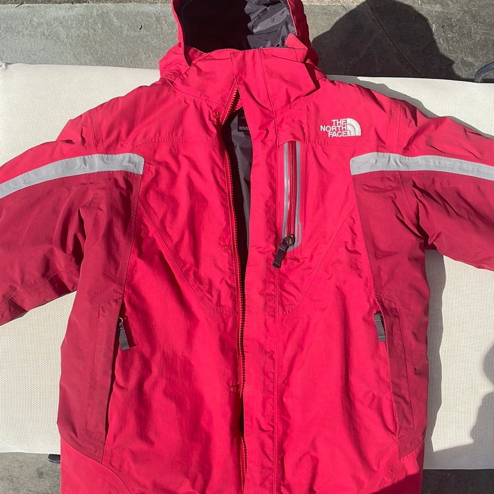 Boys north face parka Detachable inner jacket/hood Size 14-16/L Great condition